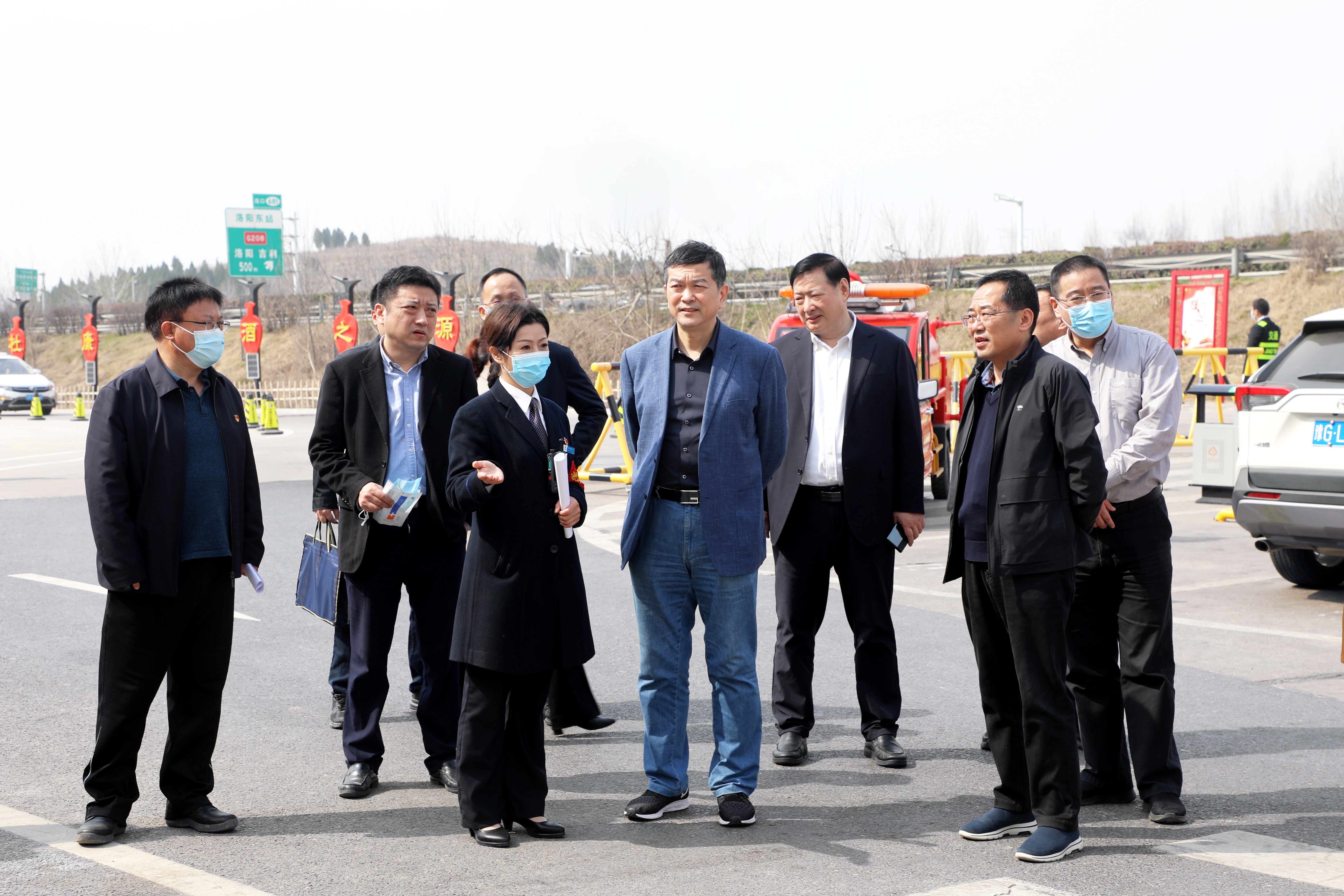 2022年3月9日，集團黨委書記、董事長程日盛到洛陽服務區督導檢查全國“兩會”和冬殘奧會期間安全生產工作（丁程昊）5.JPG